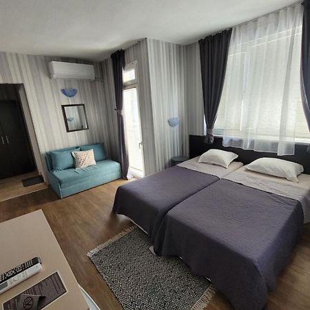 Guest House Taligarov Pomorie Esterno foto